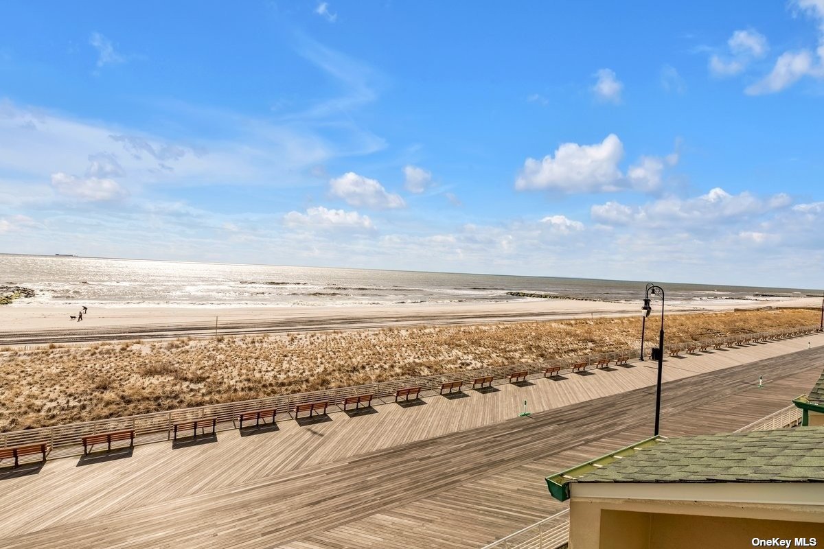 422 Oceanfront #UPPER, Long Beach, New York image 1