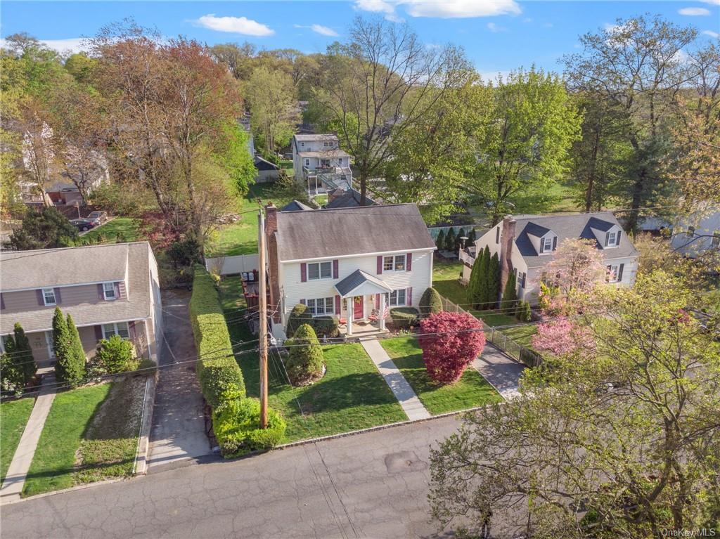 Photo 2 of 36 of 35 John Alden Road house
