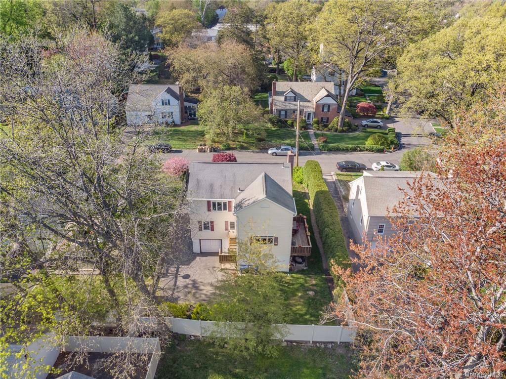 Photo 33 of 36 of 35 John Alden Road house