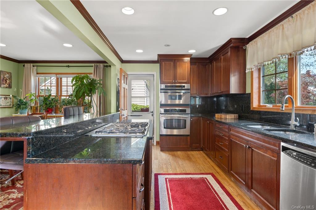 Photo 3 of 36 of 35 John Alden Road house