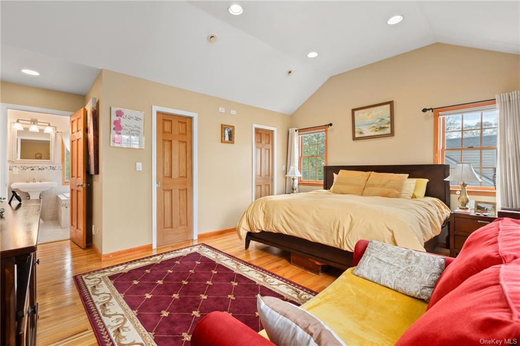 Photo 17 of 36 of 35 John Alden Road house