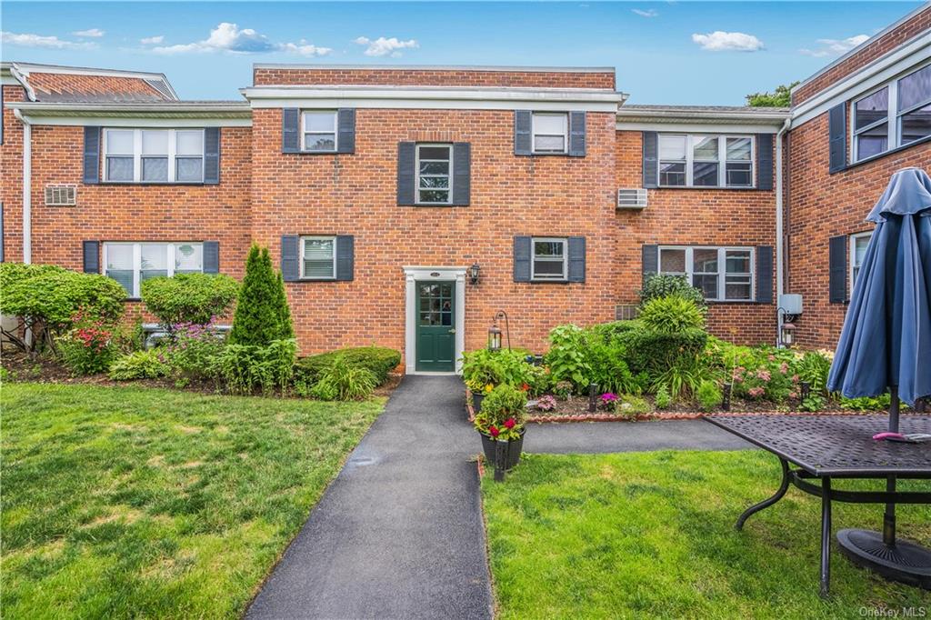 1234 S Highland Avenue B4, Ossining, New York - 2 Bedrooms  
1 Bathrooms  
3 Rooms - 