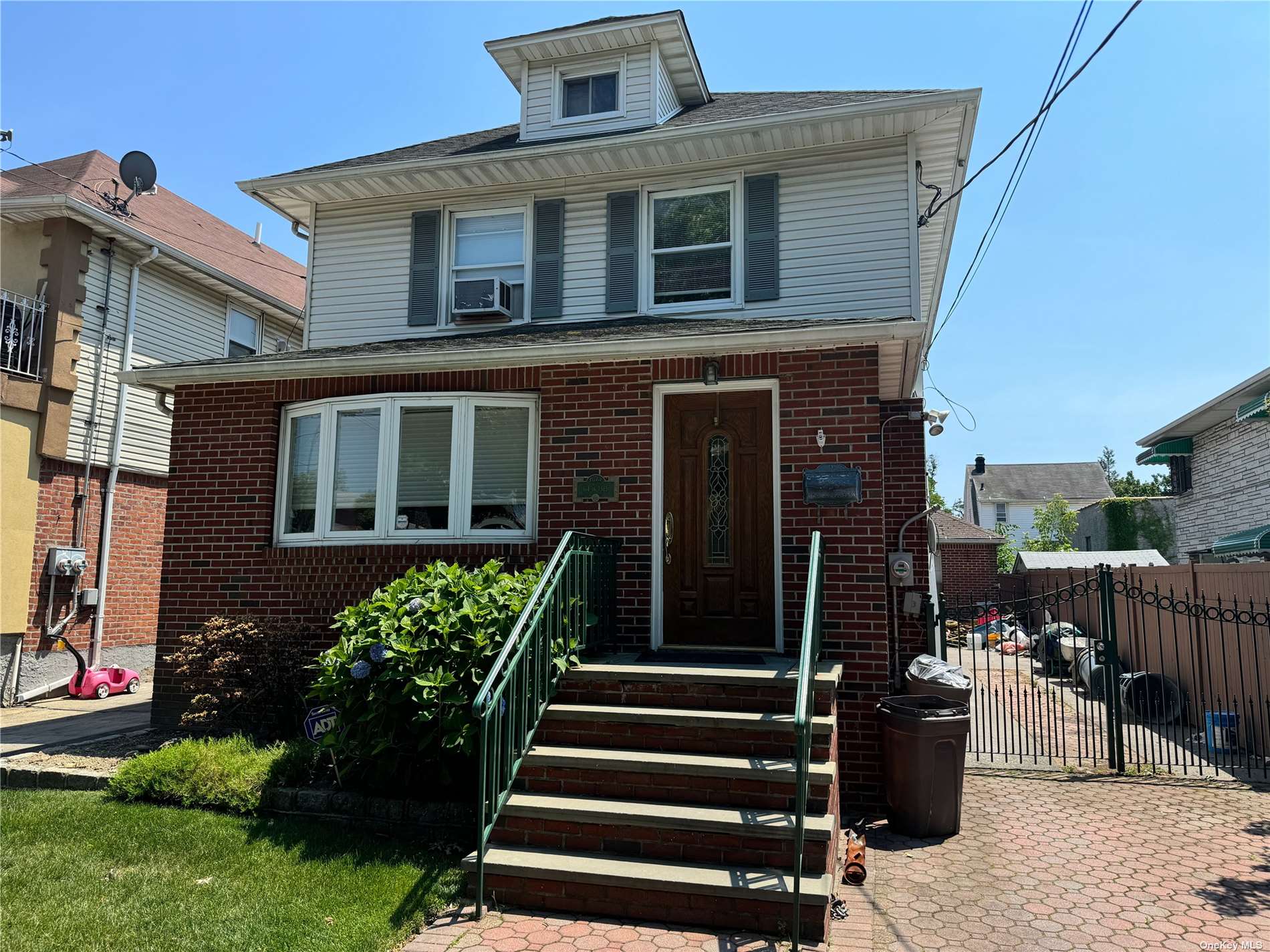 Property for Sale at 16416 75 Road, Fresh Meadows, Queens, NY - Bedrooms: 3 
Bathrooms: 2 
Rooms: 8  - $1,099,888