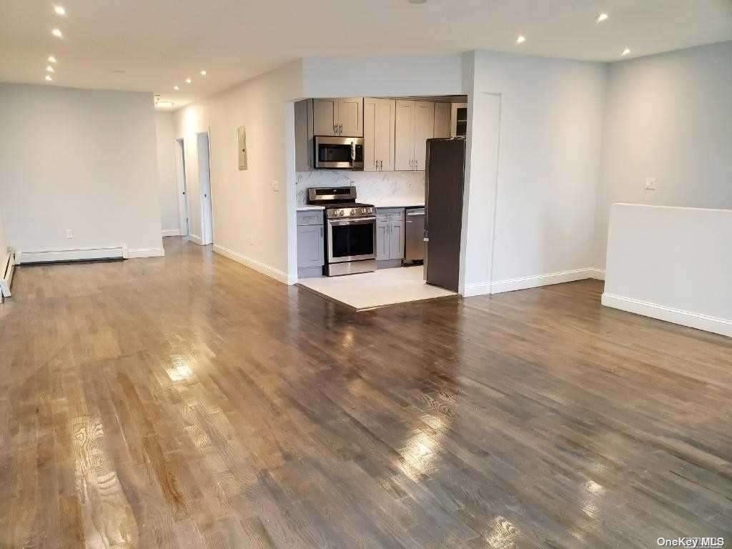 Rental Property at 2343 Enright Road 2, Far Rockaway, Queens, NY - Bedrooms: 6 
Bathrooms: 2 
Rooms: 9  - $5,000 MO.