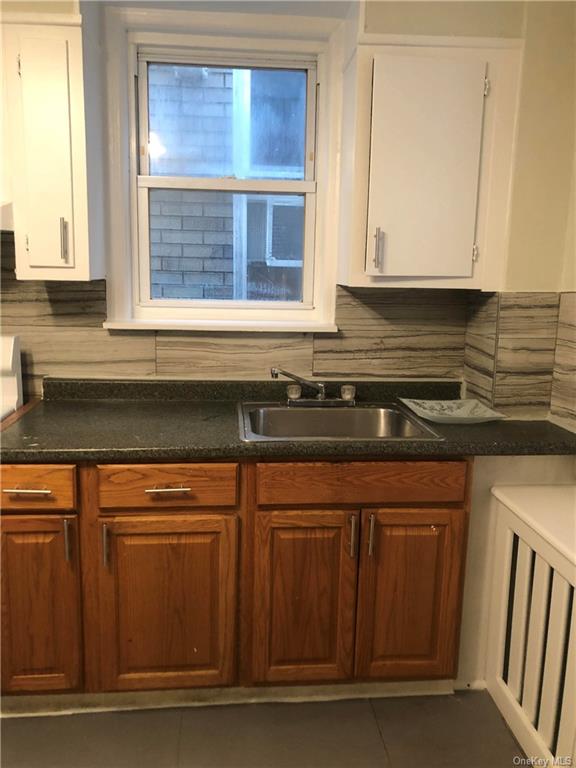 Photo 1 of 121 Linden Street 3, Yonkers, New York, $3,400, Web #: 6320248