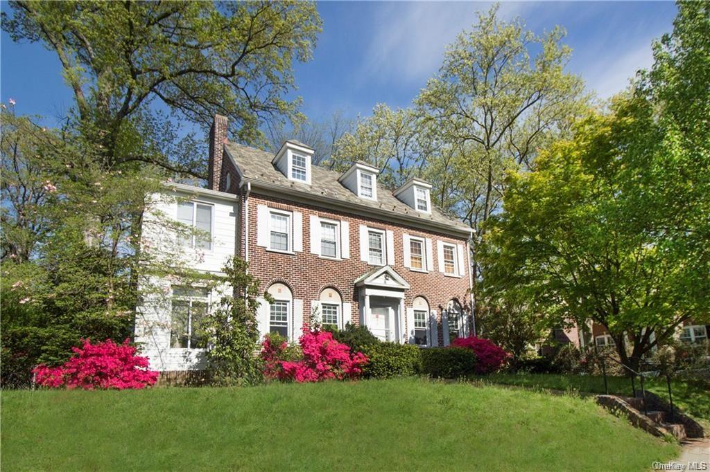 Rental Property at 70 Frederick Place, Mount Vernon, New York - Bedrooms: 5 
Bathrooms: 4 
Rooms: 10  - $6,900 MO.
