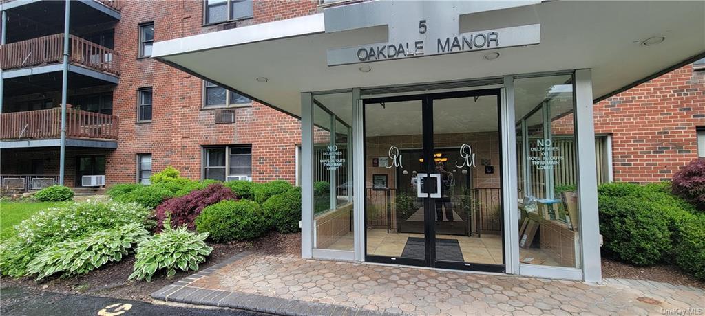 5 Oakdale Manor #A23, Suffern, New York image 2