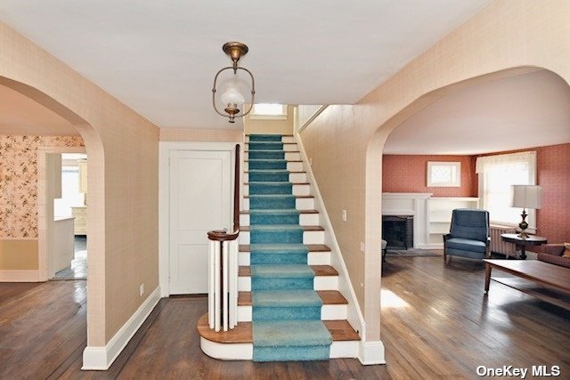 Photo 5 of 24 of 16 Woodbine Avenue house