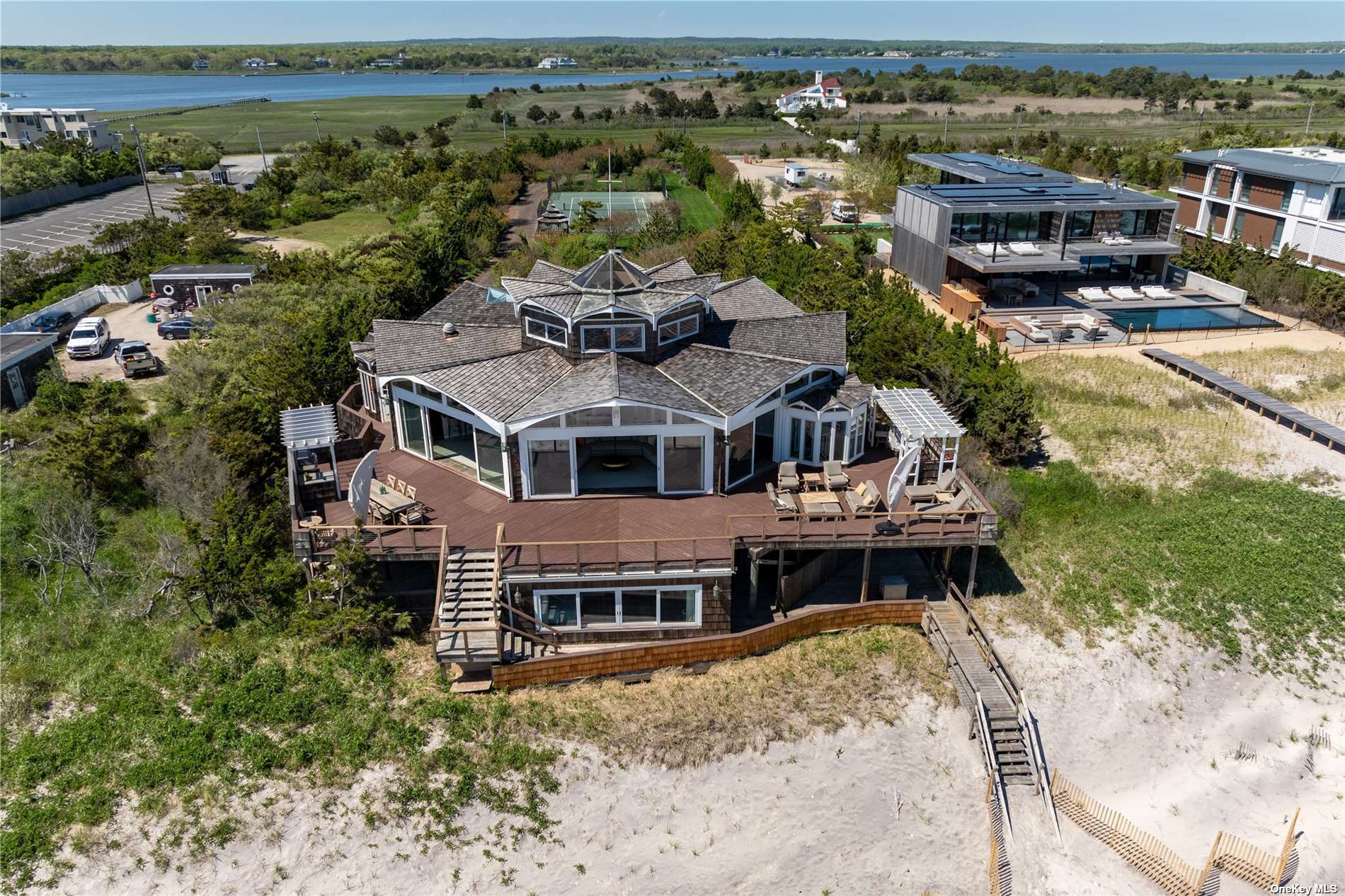 174 Dune Road, Quogue, New York image 6