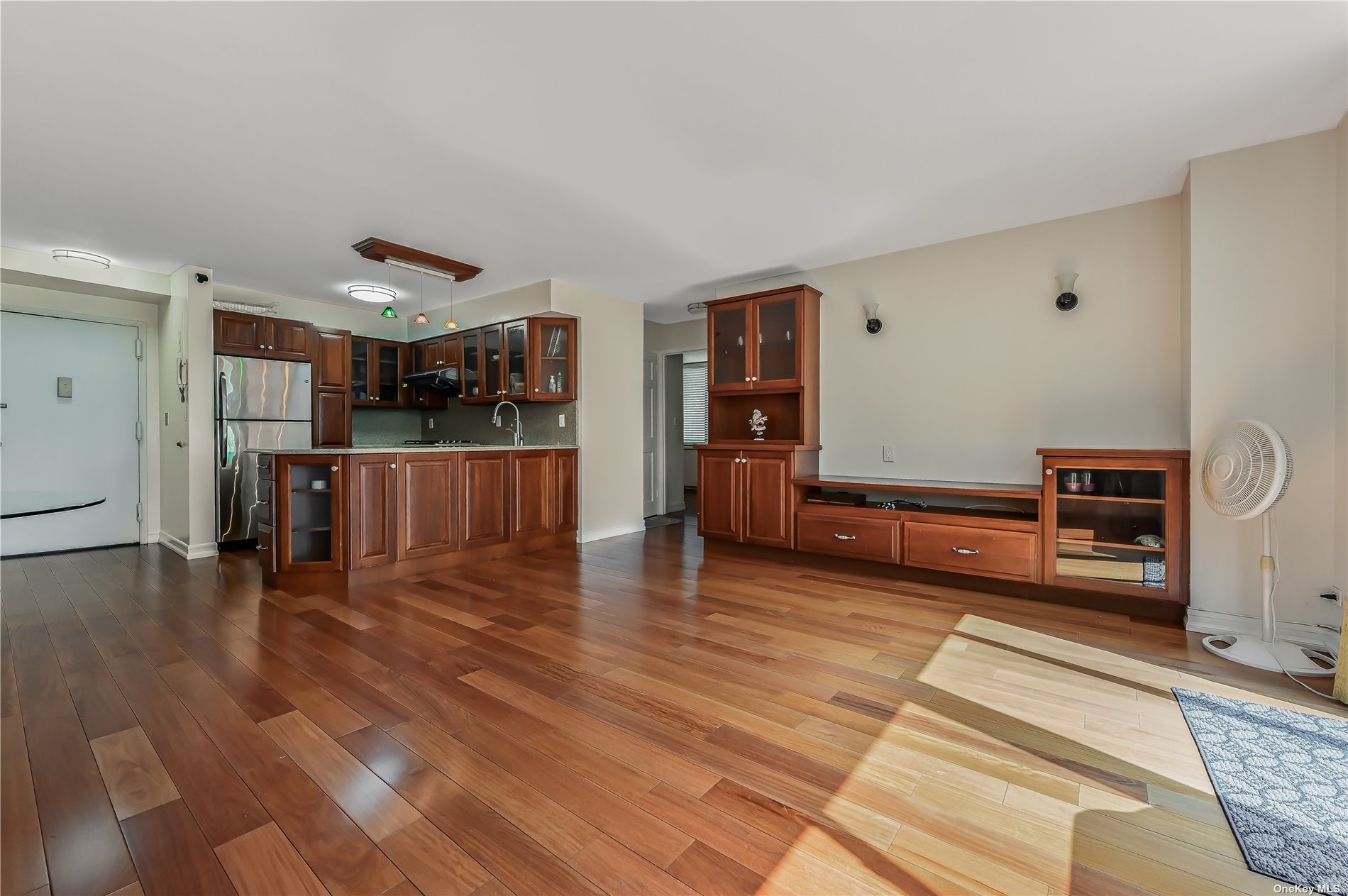 Photo 3 of 20 of 138-35 Elder Avenue 1J condo