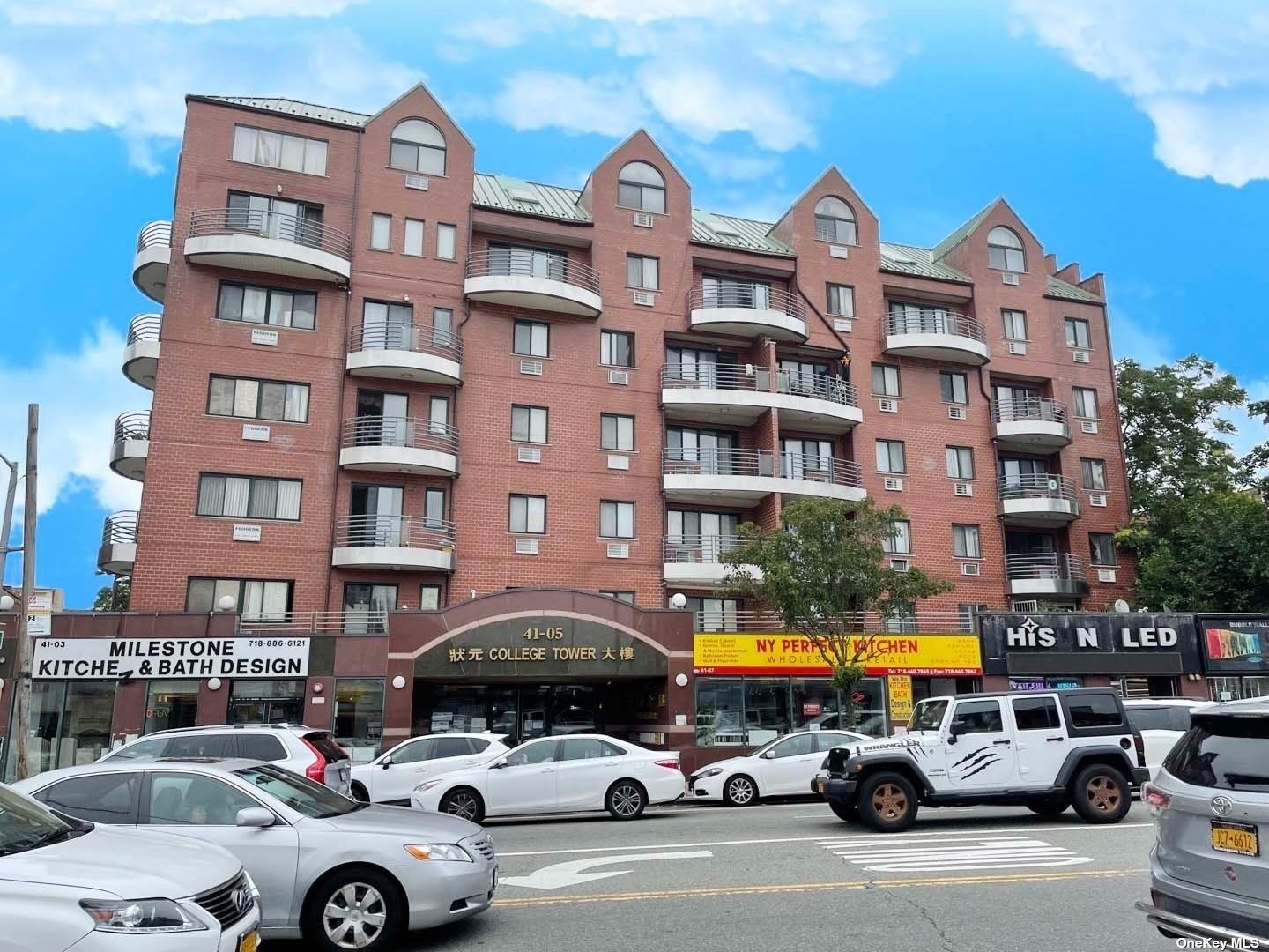 4105 College Point Boulevard 3D, Flushing, Queens, NY - 2 Bedrooms  
2 Bathrooms  
5 Rooms - 