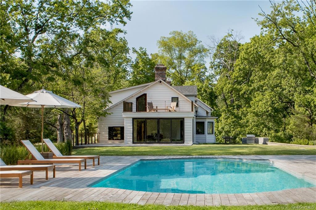 Property for Sale at 100 Bellevue Road, Highland, New York - Bedrooms: 4 
Bathrooms: 4 
Rooms: 15  - $3,650,000