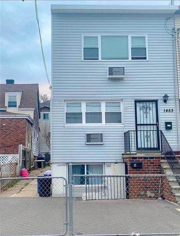 Property for Sale at 1453 Shore Drive, Bronx, New York - Bedrooms: 3 
Bathrooms: 3 
Rooms: 6  - $749,900
