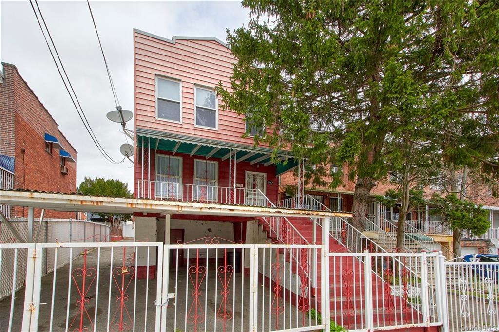Property for Sale at 1051 E 214th Street, Bronx, New York - Bedrooms: 6 
Bathrooms: 3  - $799,999