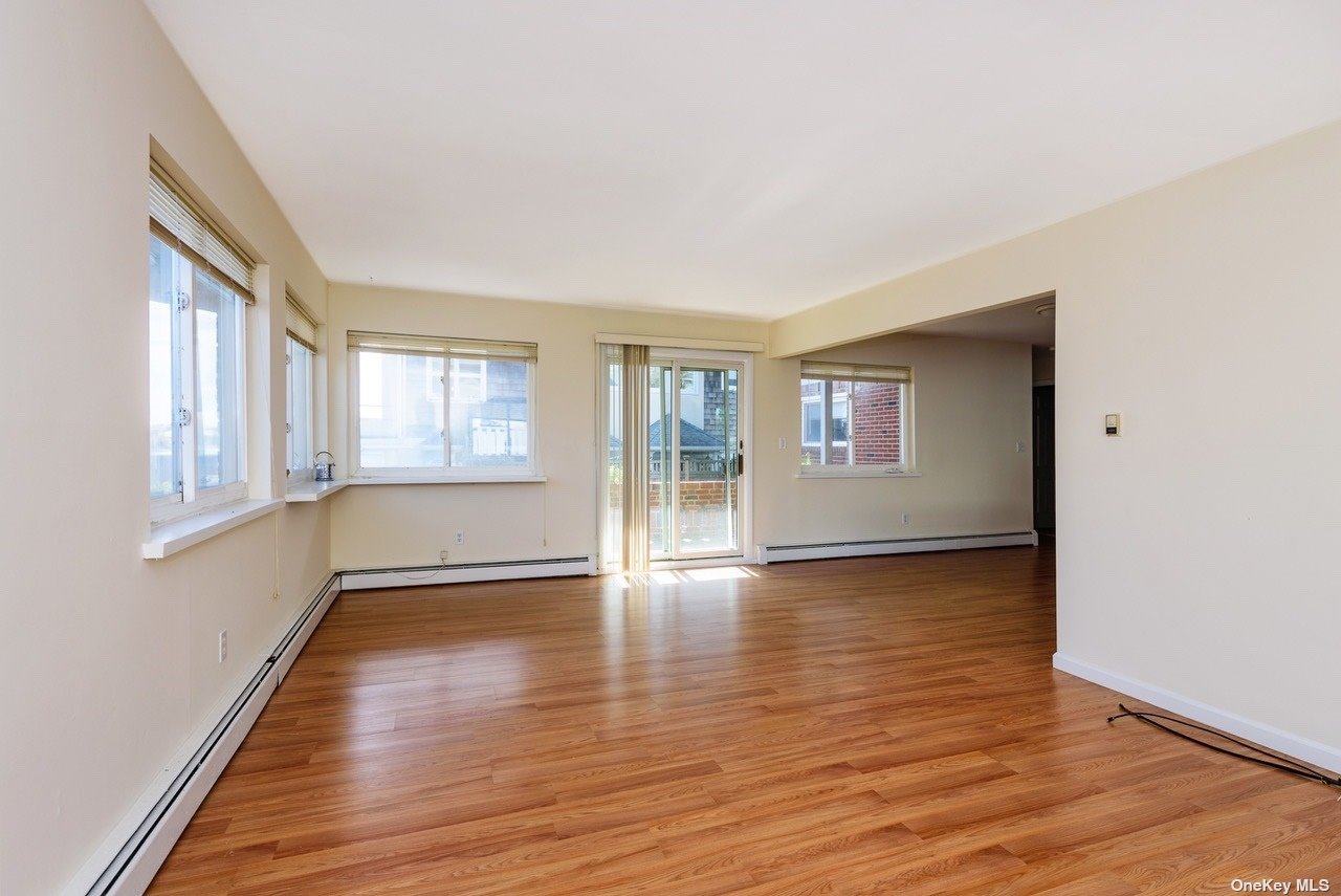 25 Rochester Avenue, East Atlantic Beach, New York image 3