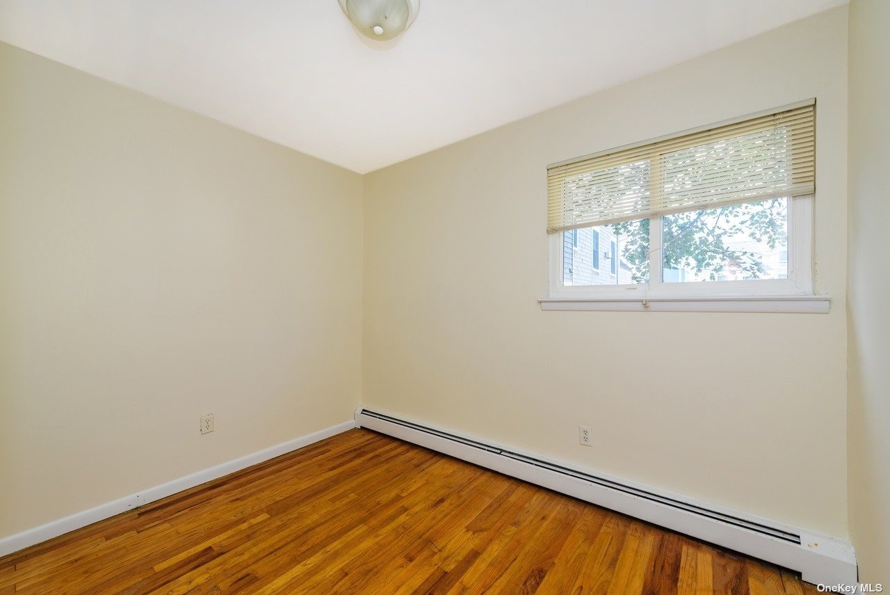 25 Rochester Avenue, East Atlantic Beach, New York image 8