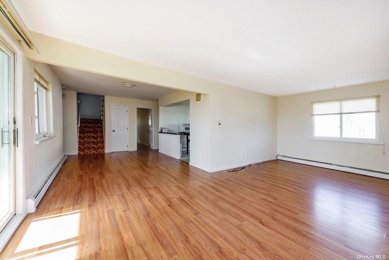 25 Rochester Avenue, East Atlantic Beach, New York image 5