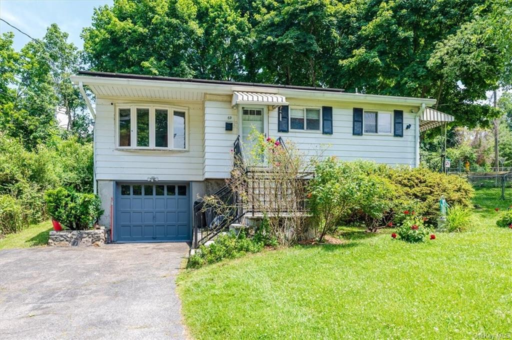 Property for Sale at 69 Pleasantville Road, Ossining, New York - Bedrooms: 3 
Bathrooms: 2 
Rooms: 8  - $525,000