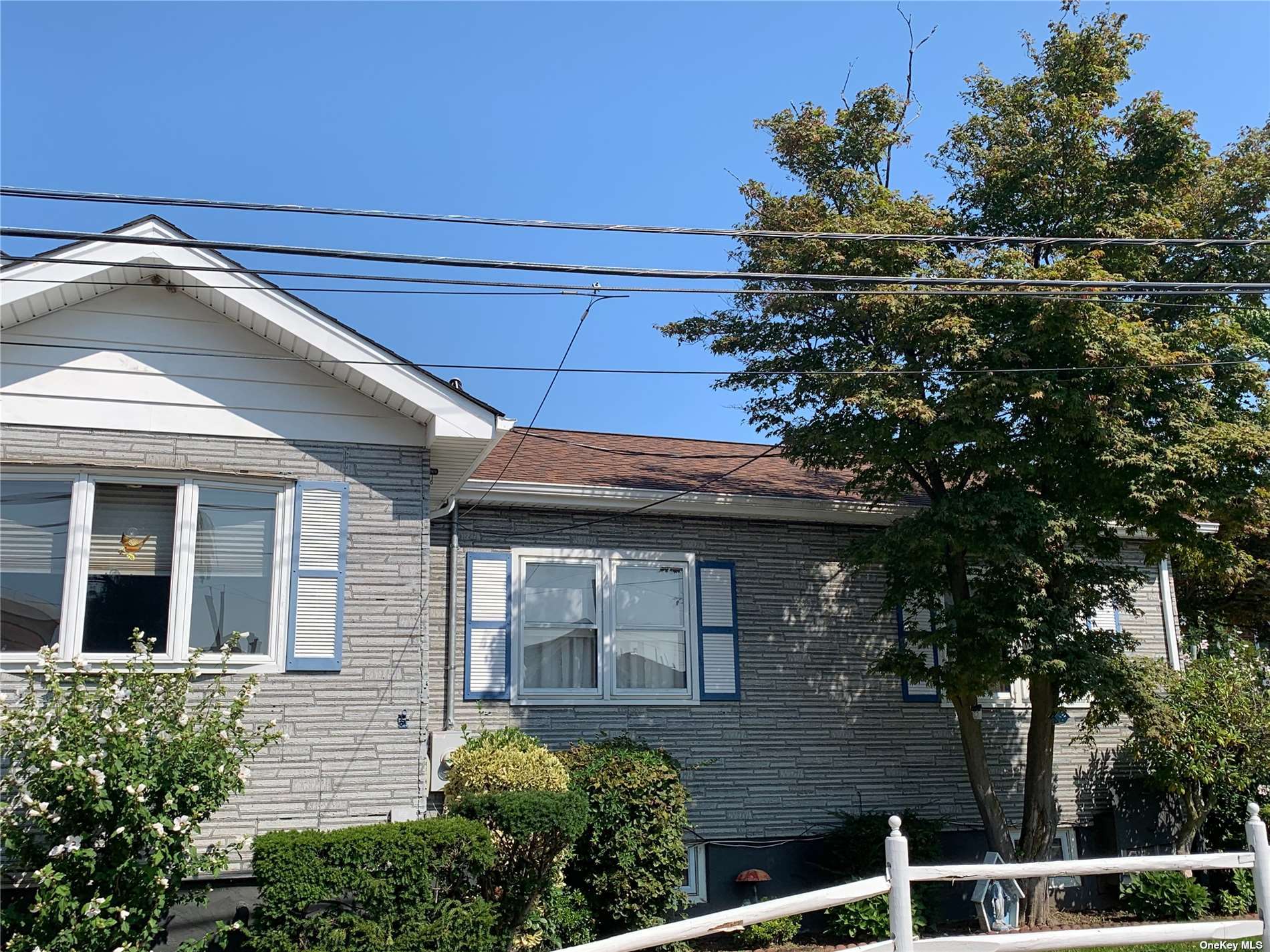 10227 163rd Road, Howard Beach, Queens, NY - 5 Bedrooms  
3 Bathrooms  
10 Rooms - 