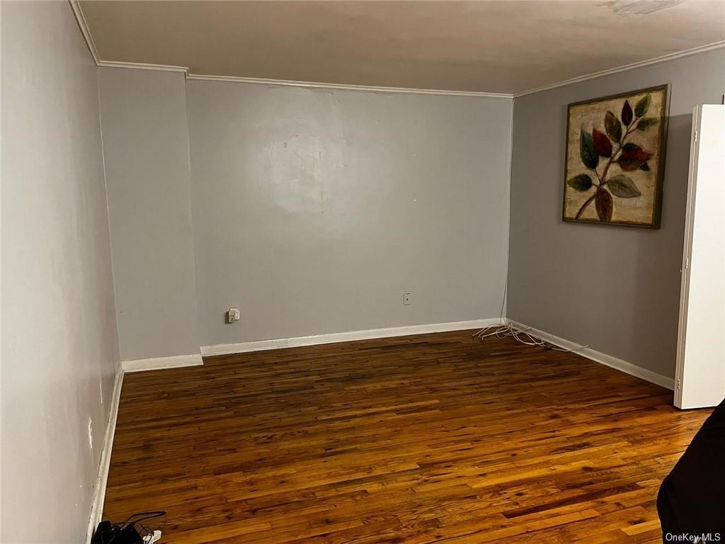 Property for Sale at 2545 Sedgwick Avenue 3D, Bronx, New York - Bedrooms: 1 
Bathrooms: 1 
Rooms: 5  - $180,000