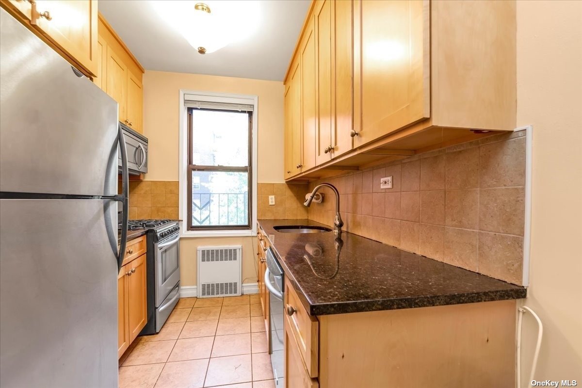 110-45 71st Road #5M, Forest Hills, New York image 4