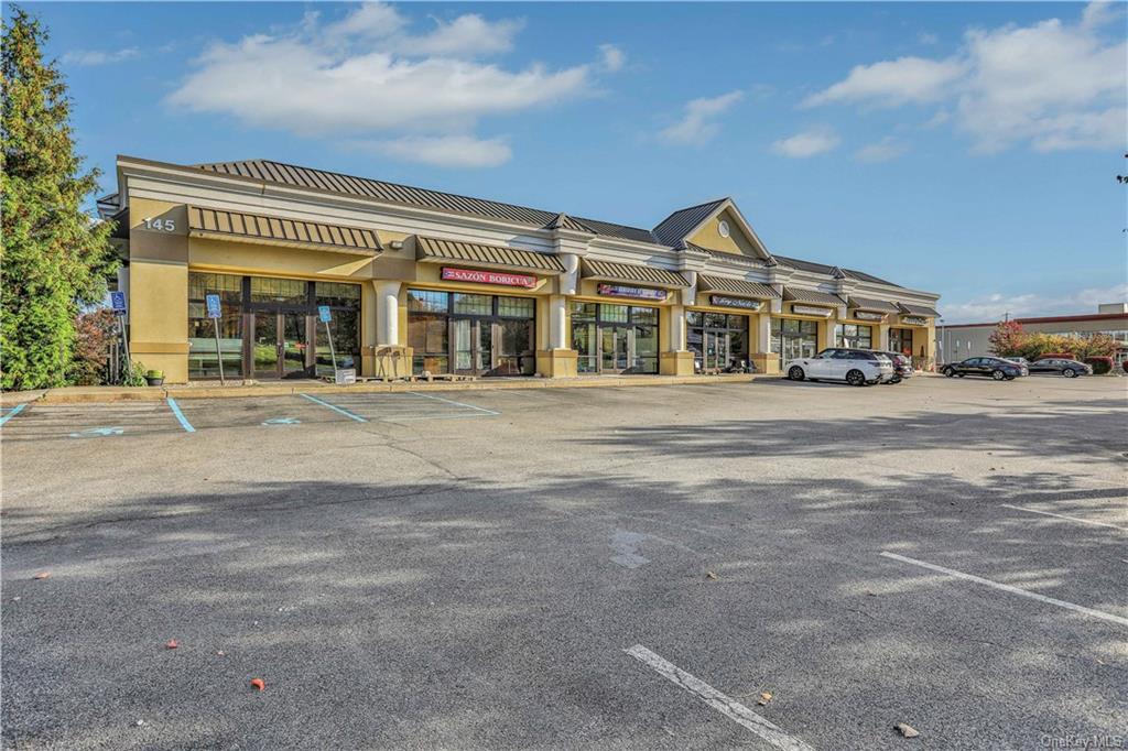 145 Windsor Highway