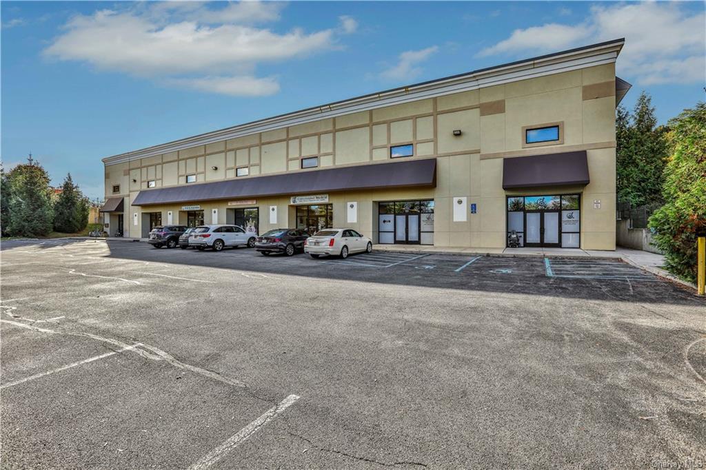 145 Windsor Highway