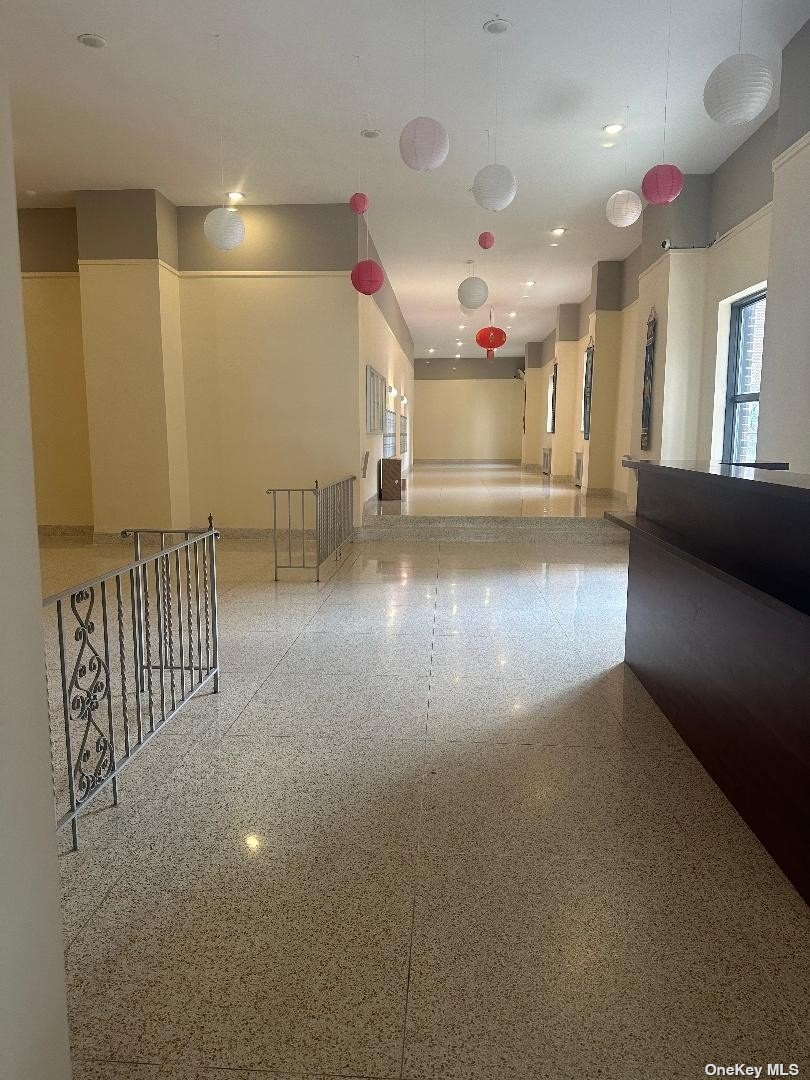 134-54 Maple Avenue 5N