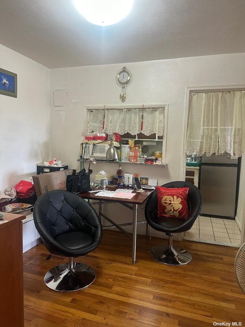 134-54 Maple Avenue 5N