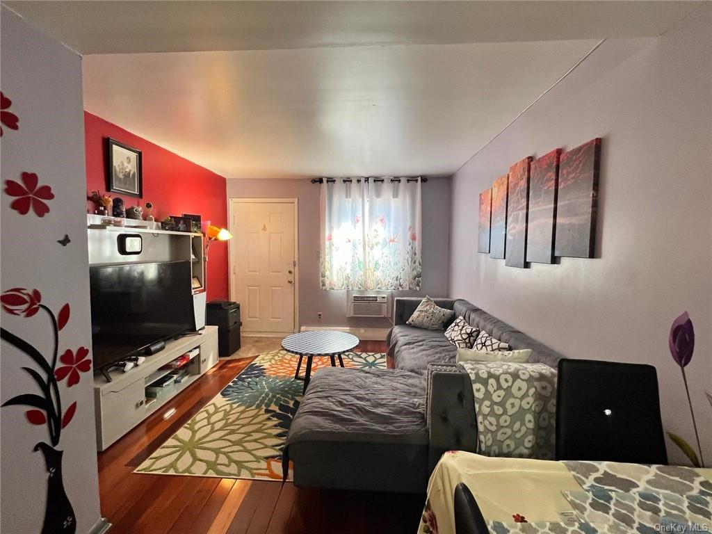 Property for Sale at 842 Leland Avenue 24C, Bronx, New York - Bedrooms: 2 
Bathrooms: 2 
Rooms: 4  - $350,000