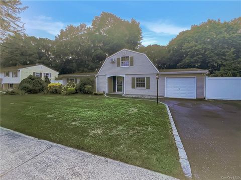 1290 Waverly Avenue Farmingville NY 11738