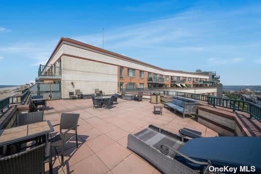 136 Beach 117th Street #2C, Rockaway Park, New York image 6