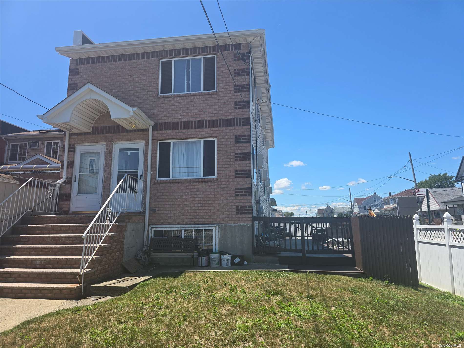 Property for Sale at 519 Beach 69th Street, Arverne, Queens, NY - Bedrooms: 4 
Bathrooms: 5 
Rooms: 8  - $799,999