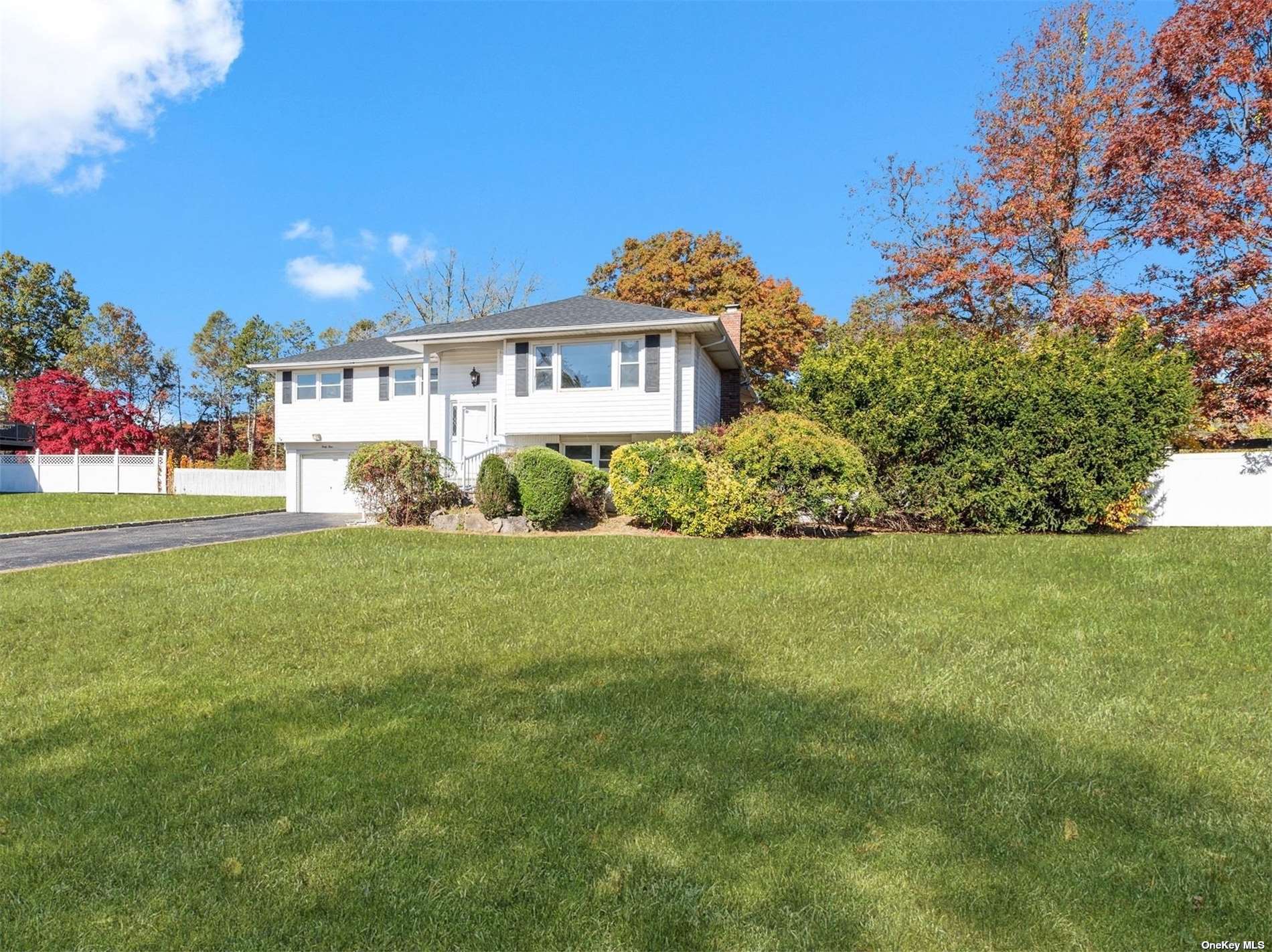 44 Peppermint Road, Commack, New York image 20