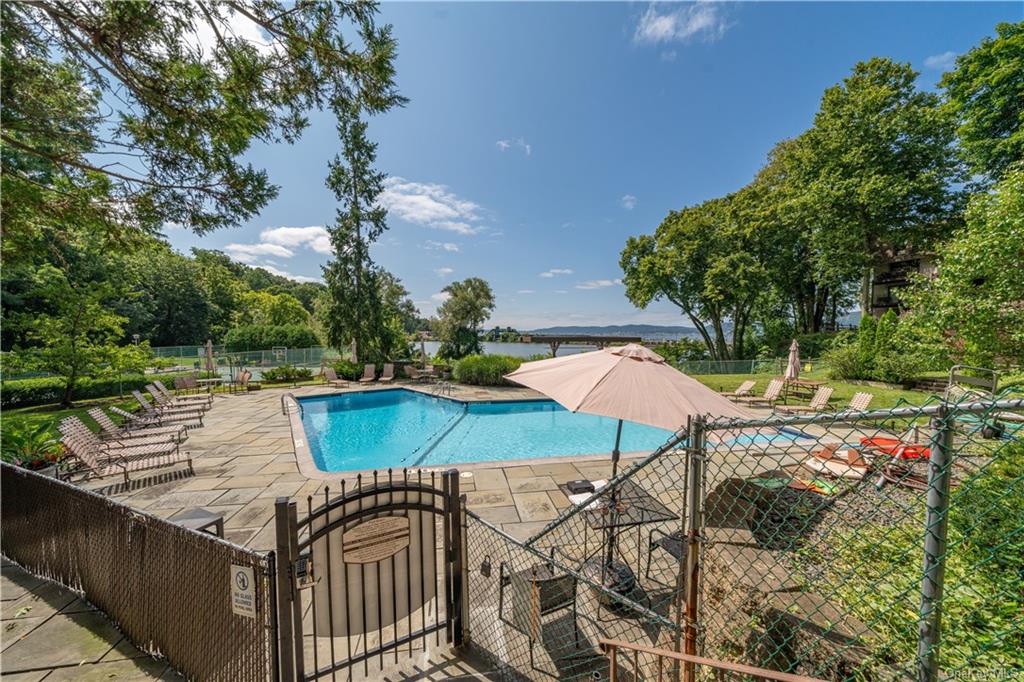 322 Kemeys Cove #322, Briarcliff Manor, New York image 24