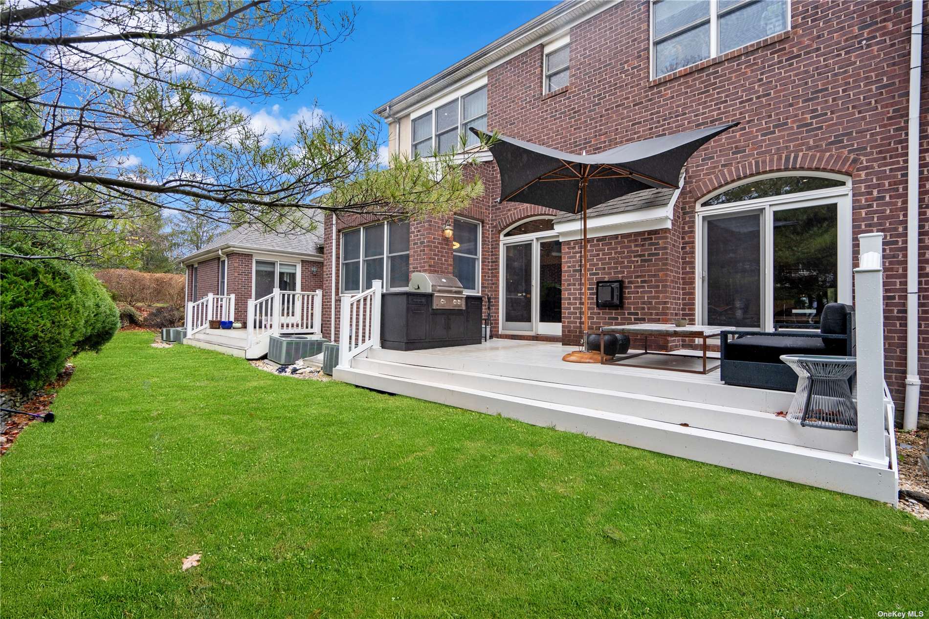 6 Kensington Circle #-, Manhasset, New York image 36