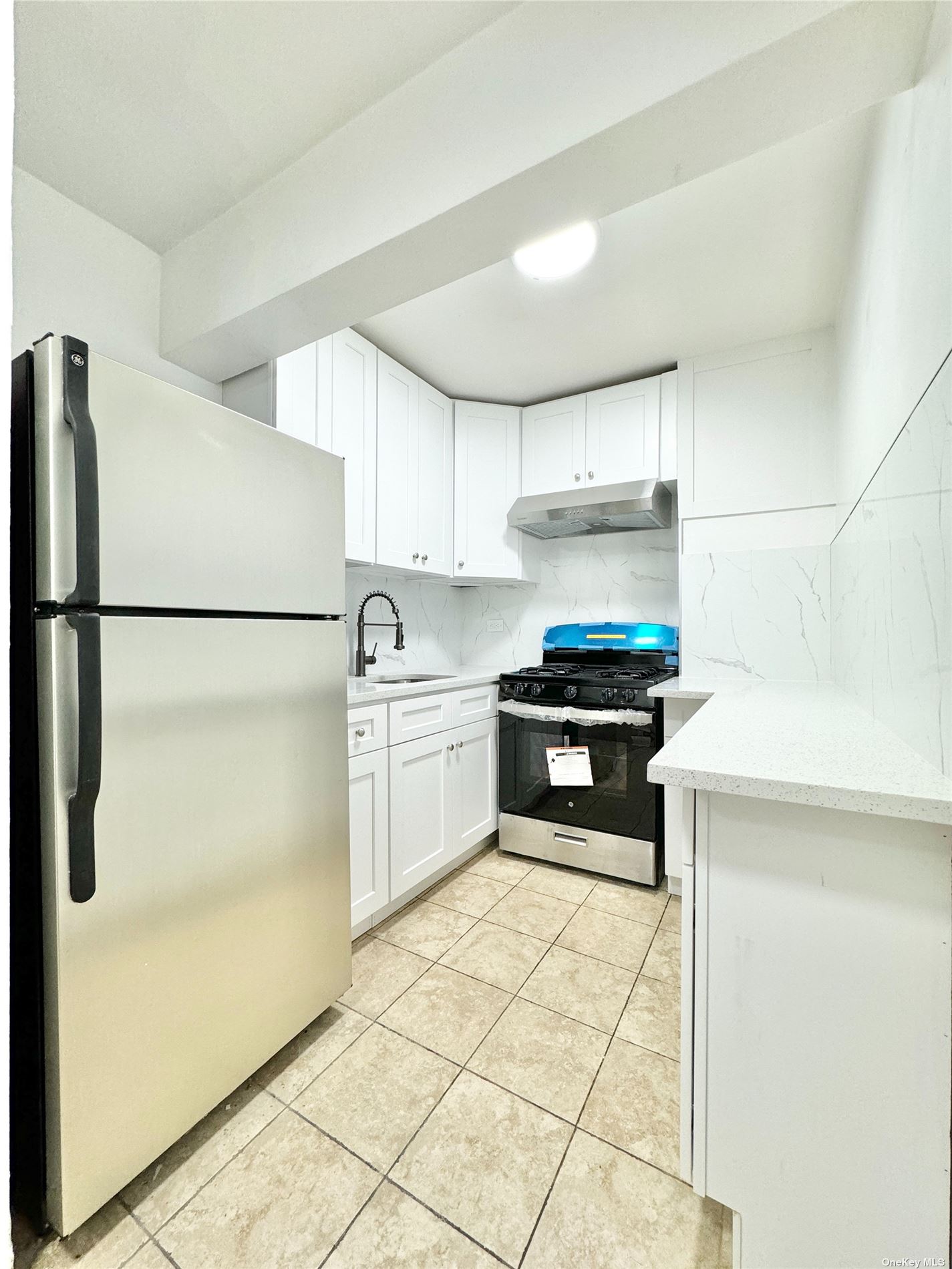 83-25 Vietor Avenue #3K, Elmhurst, New York image 3