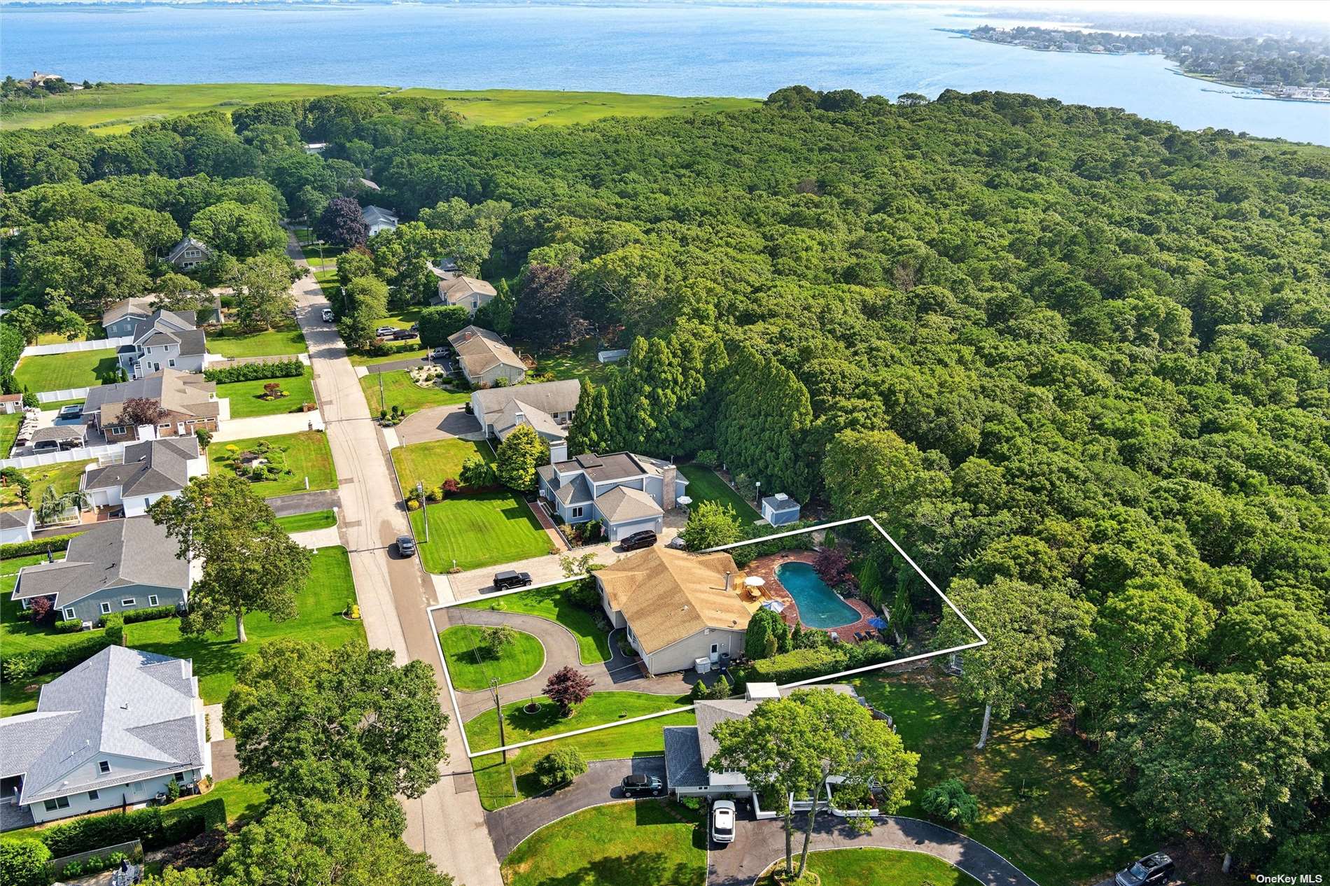 2 Canvasback Lane, East Quogue, New York image 32