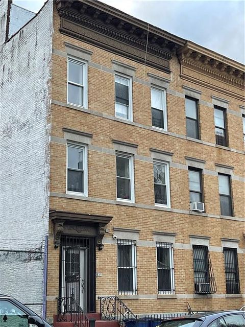 267 Sumpter Street Brooklyn NY 11233
