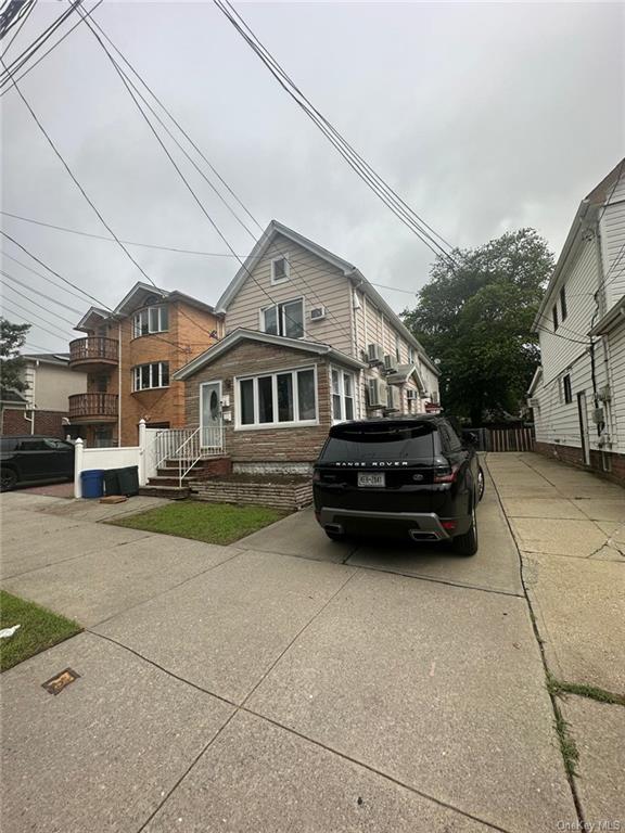 16807 65th Avenue, Fresh Meadows, Queens, NY - 4 Bedrooms  
2 Bathrooms  
8 Rooms - 