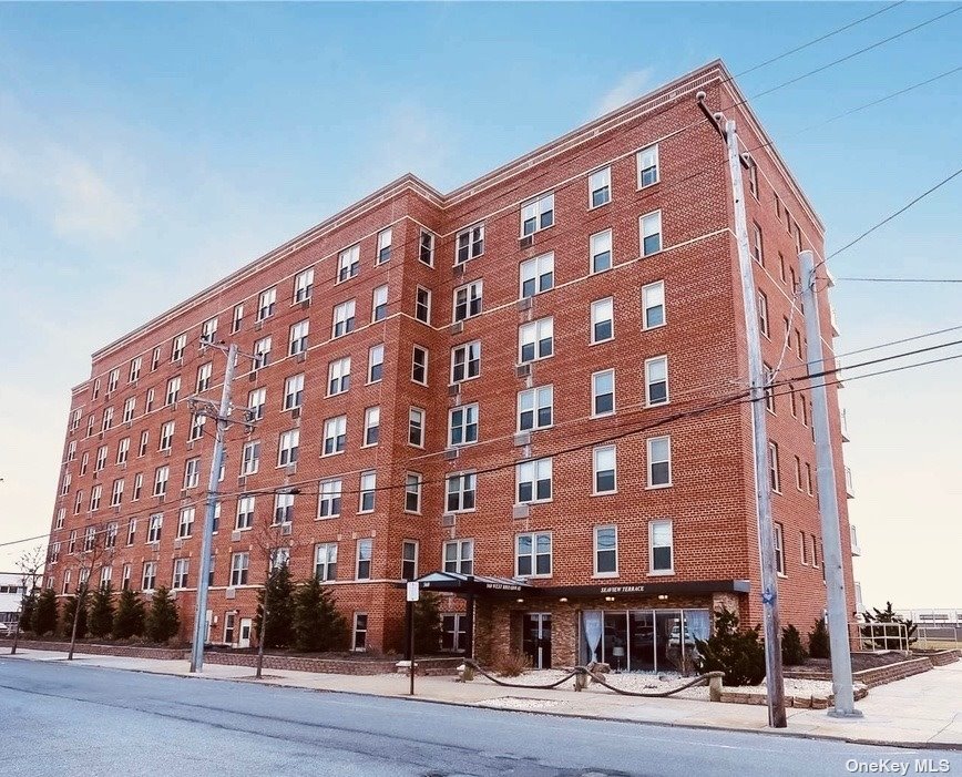 560 W Broadway #5E, Long Beach, New York image 1