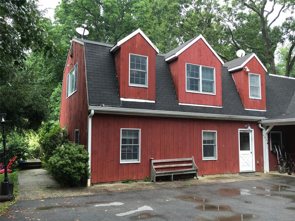 48 Fox Lane A, Bedford Corners, New York - 2 Bedrooms  
1 Bathrooms  
4 Rooms - 