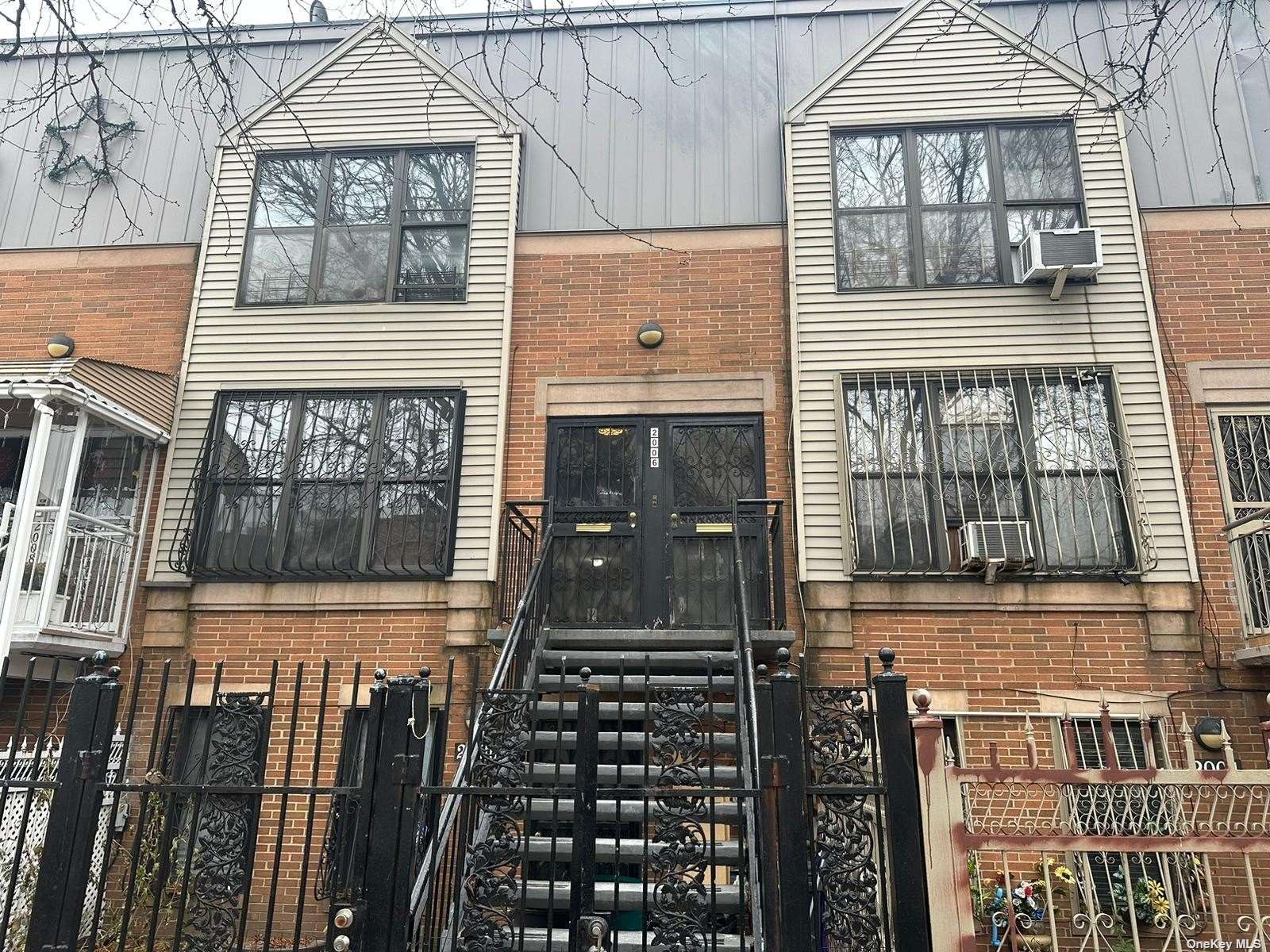 Rental Property at 2006 Mapes Avenue, Bronx, New York - Bathrooms: 1 
Rooms: 2  - $2,000 MO.