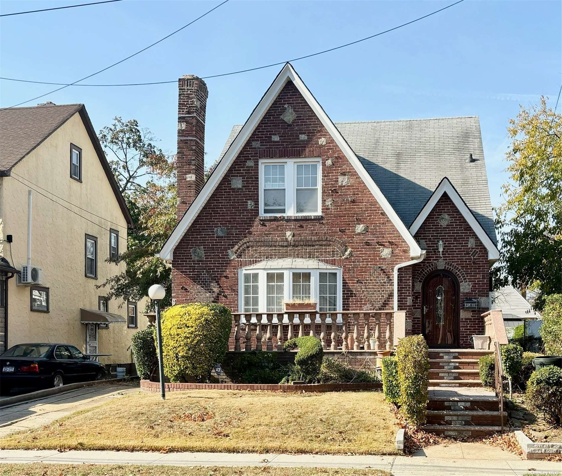 13822 227th Street, Laurelton, Queens, NY - 5 Bedrooms  
3 Bathrooms  
8 Rooms - 