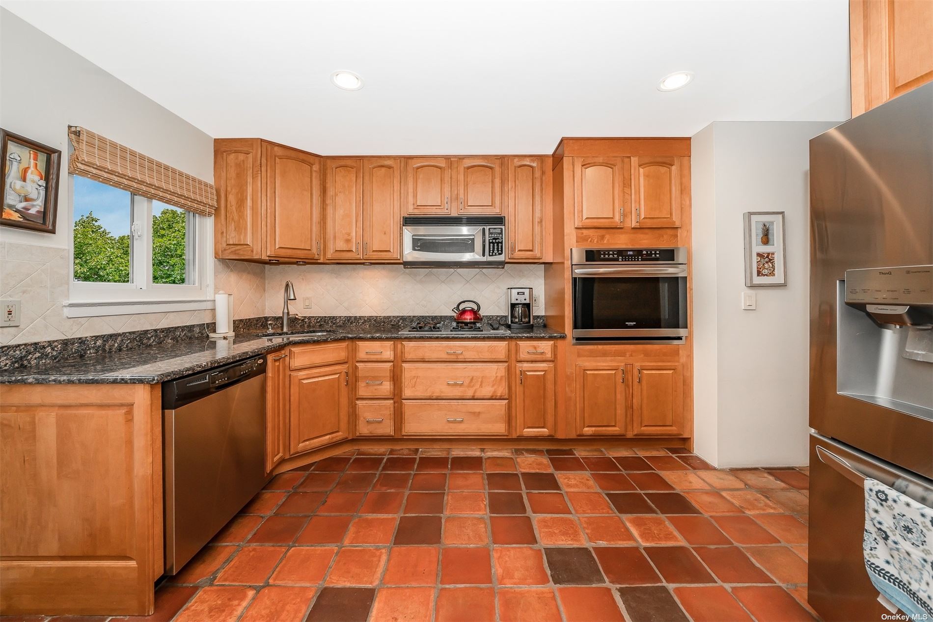 43 Town House Drive #43, Massapequa Park, New York image 5