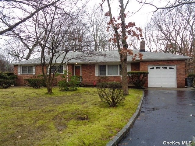 Photo 1 of 157 Old Willets Path, Smithtown, NY, $639,999, Web #: 3525597