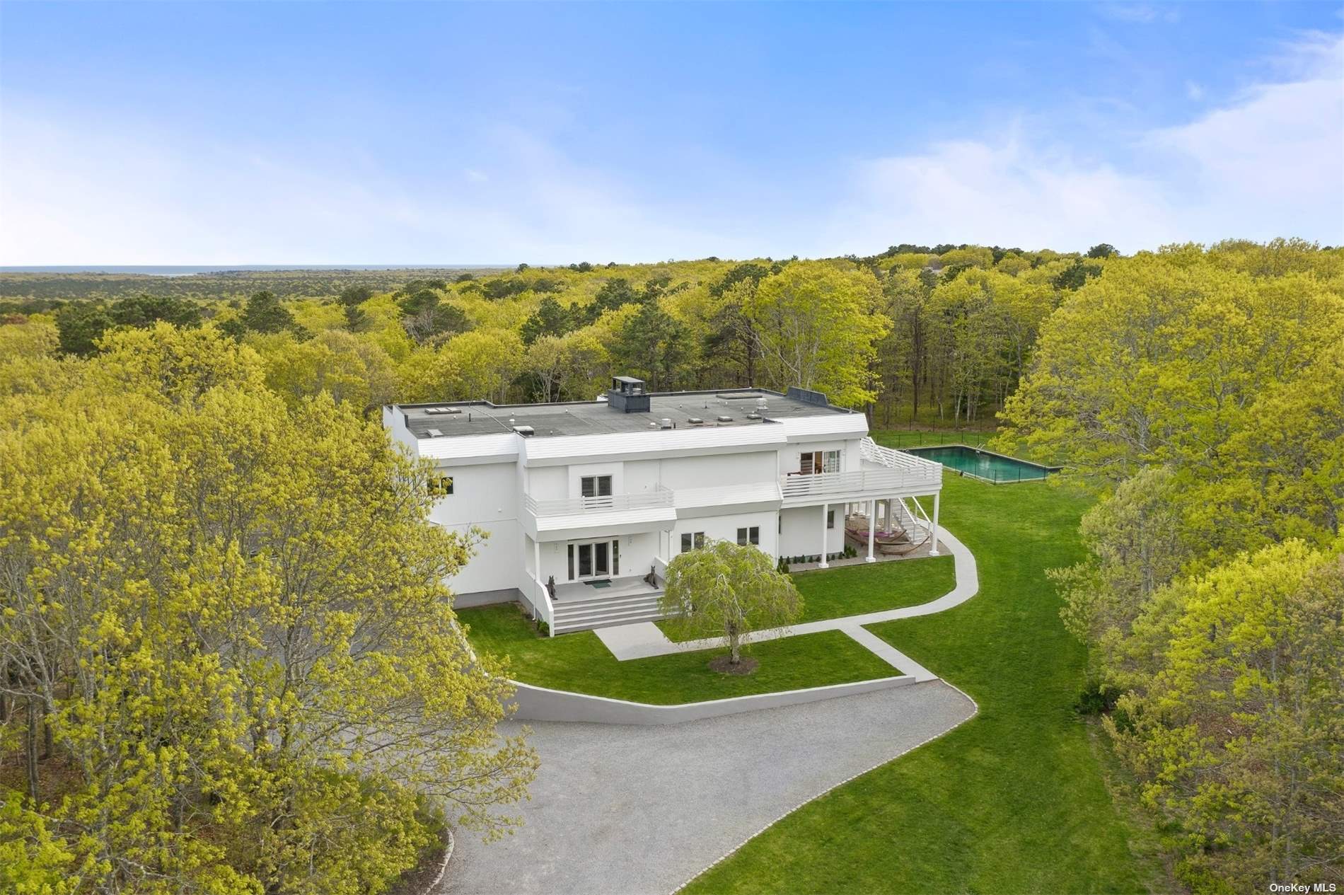 198 Two Holes Water Road, East Hampton, New York image 3