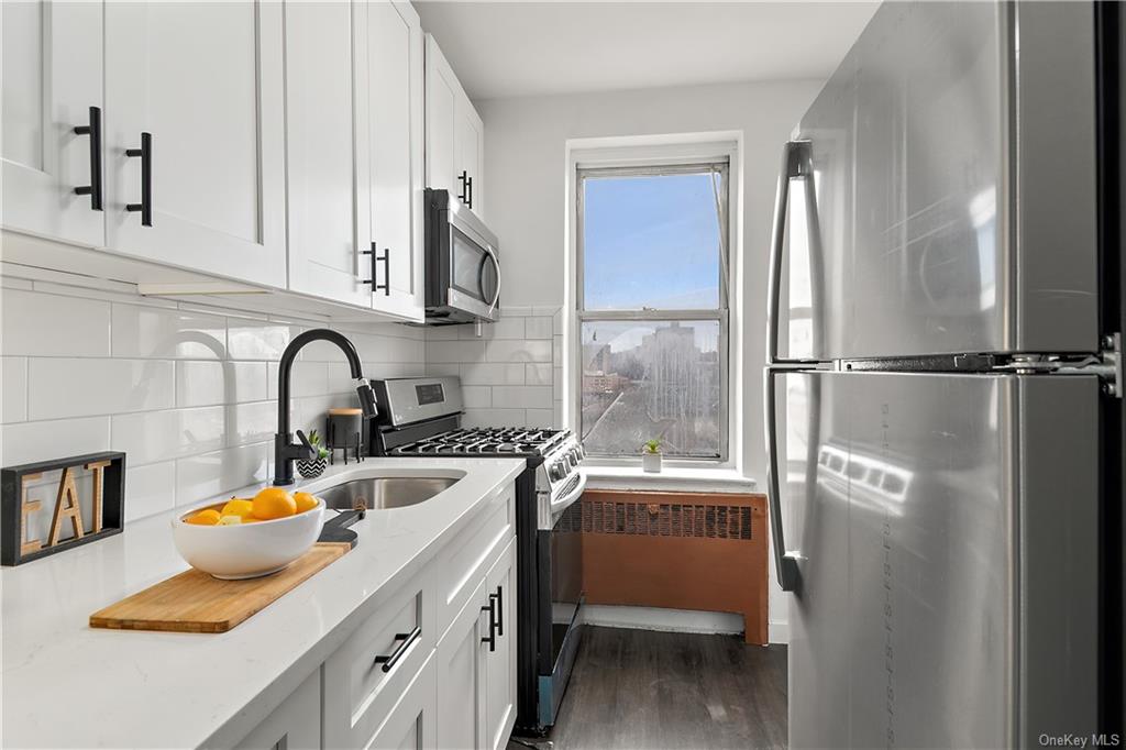 Property for Sale at 2630 Kingsbridge Terrace 2V, Bronx, New York - Bedrooms: 1 
Bathrooms: 1 
Rooms: 5  - $160,000