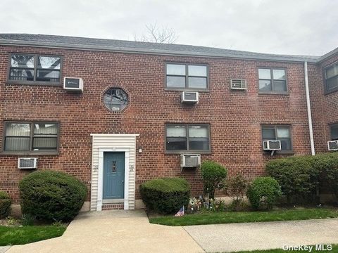 Homes For Sale - 15023 89th Street #8<br/> Howard Beach, NY 11414