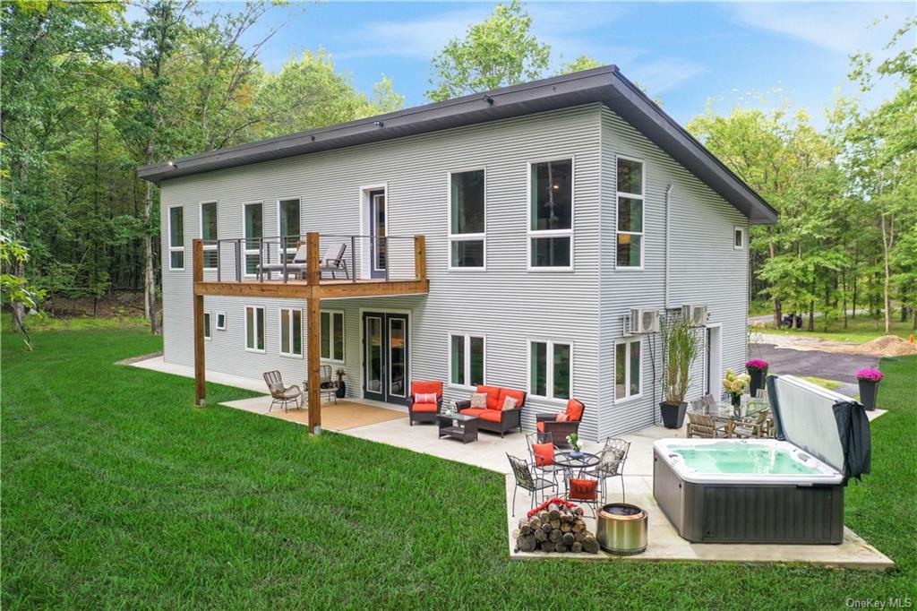 Property for Sale at 64 Mountain Road, New Paltz, New York - Bedrooms: 3 
Bathrooms: 4 
Rooms: 8  - $1,495,000